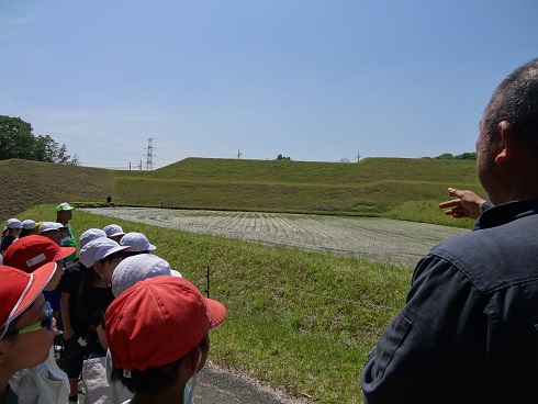 070514taue01