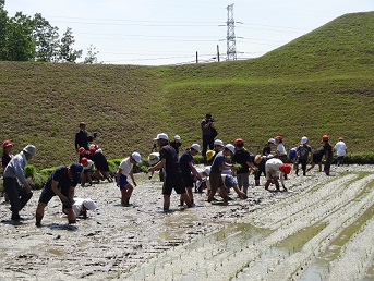070514taue05