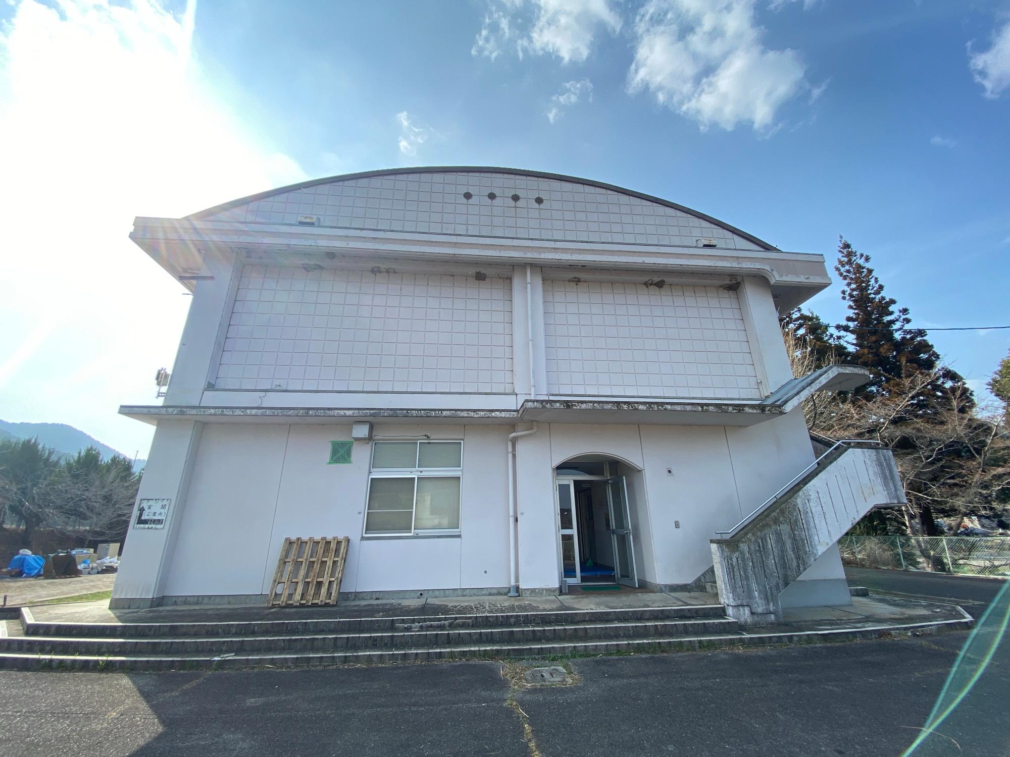 小学校外観