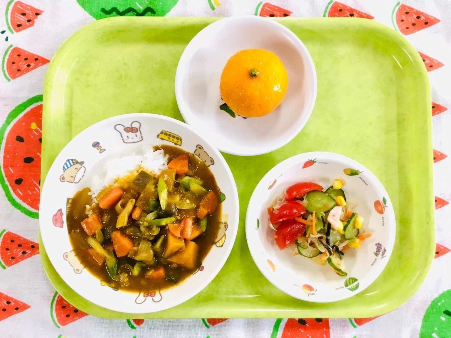給食8