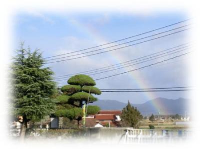 校庭から見えた虹の写真