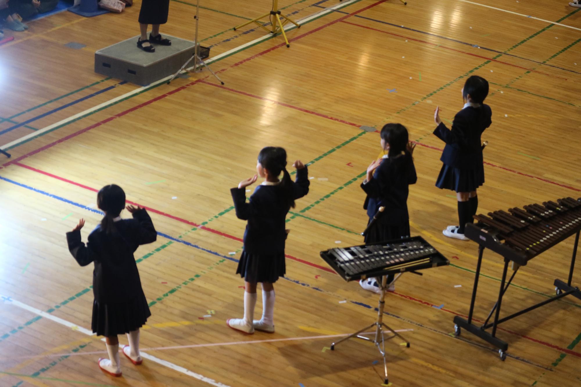 学習発表会の様子3年3