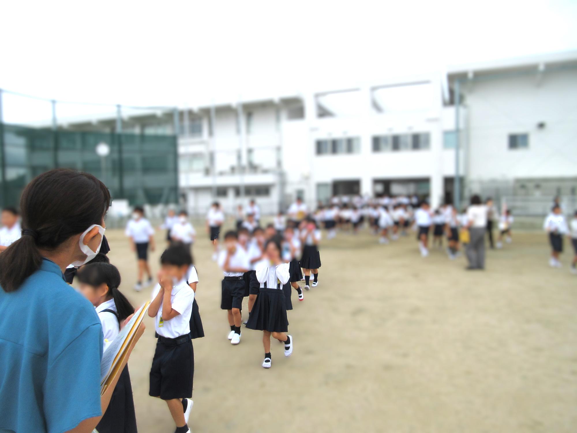 避難訓練の様子1