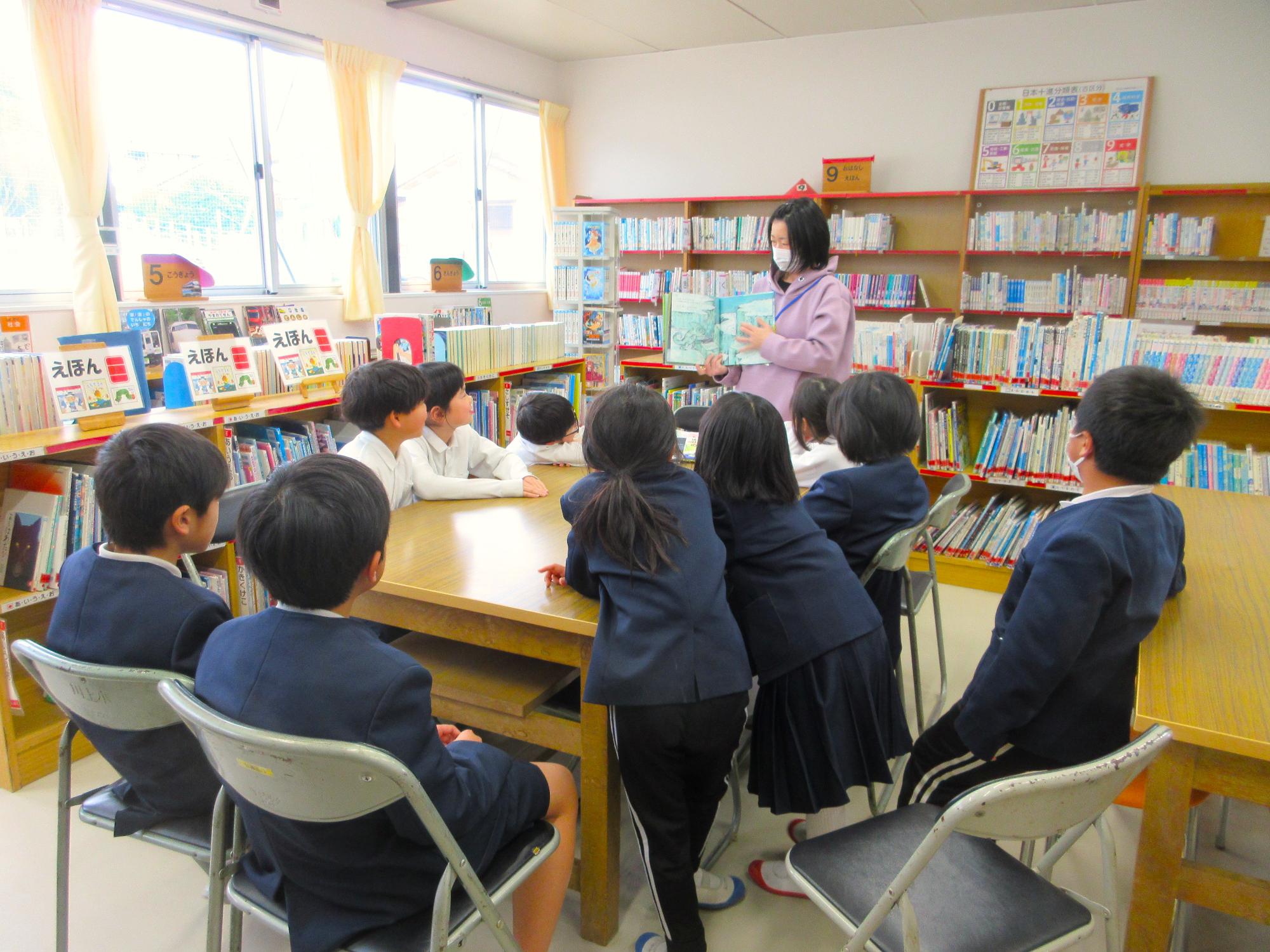 昼読の様子