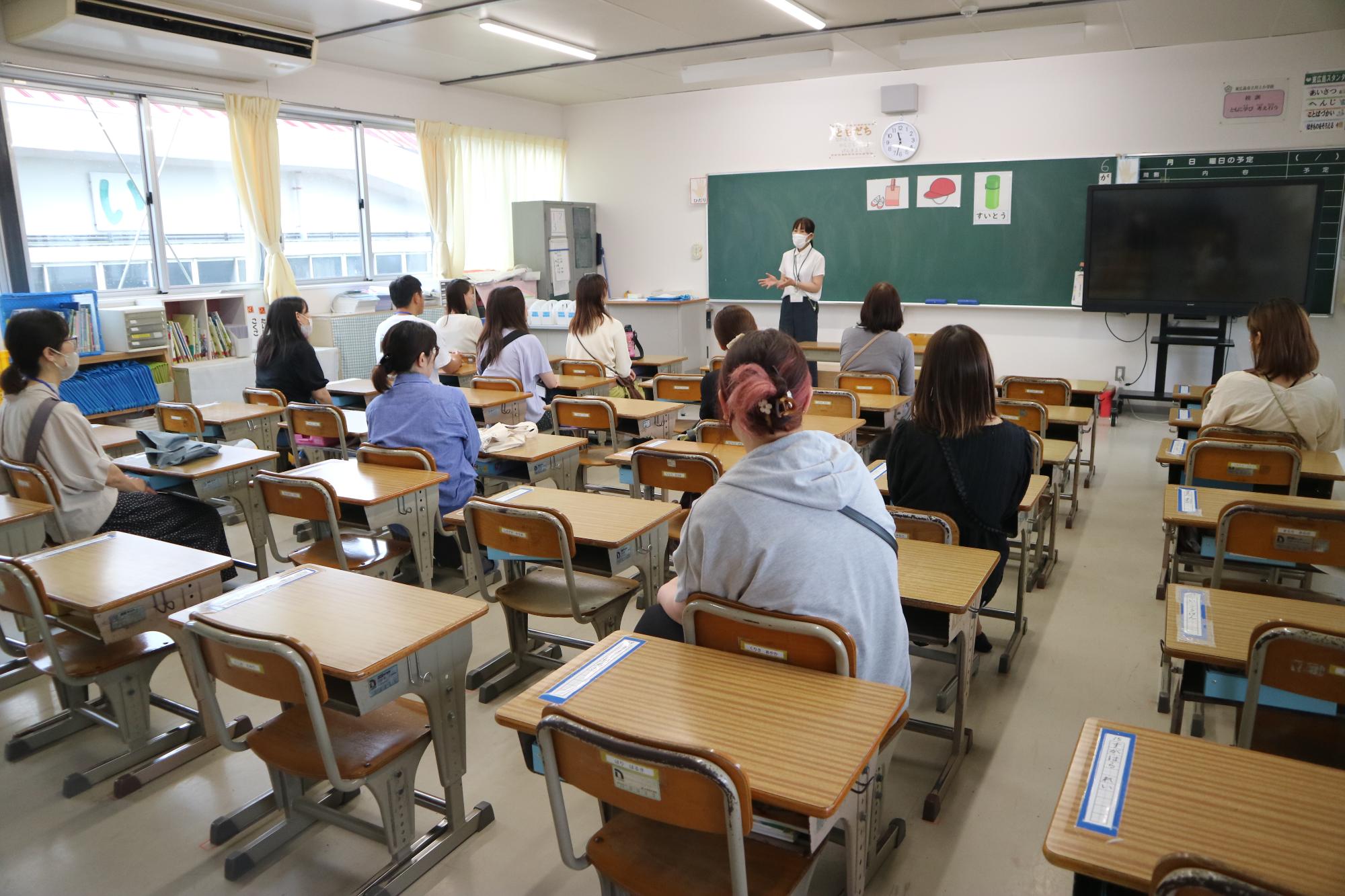 学級懇談会の様子