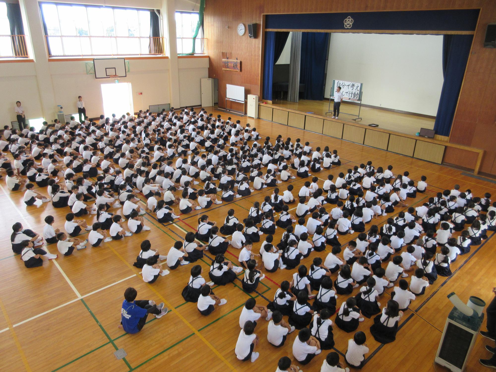 前期後半始まりの会の様子