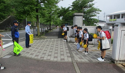 正門1