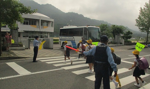 正門3
