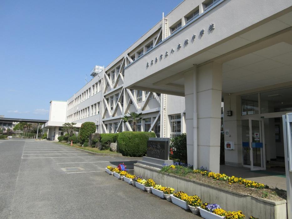 東広島市立八本松中学校