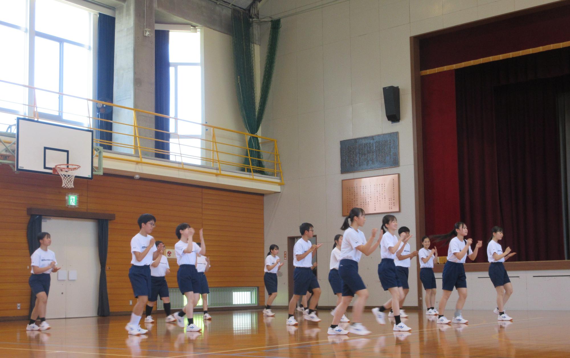 スポーツ大会ダンス練習2