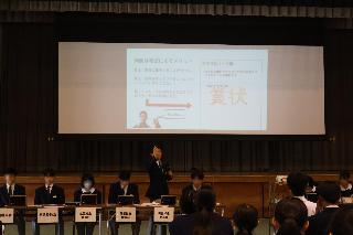 公約を再度発表