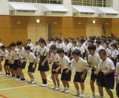 もしかめに合わせてけん玉を