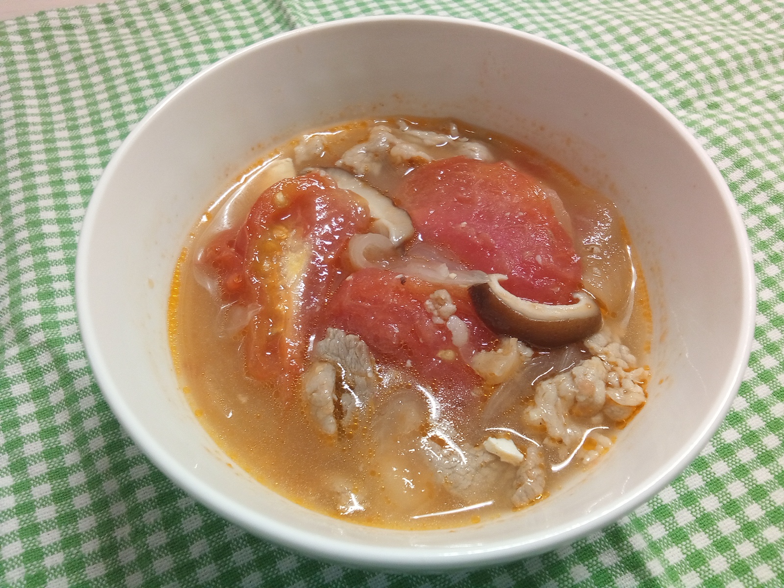 まるごとトマ豚汁