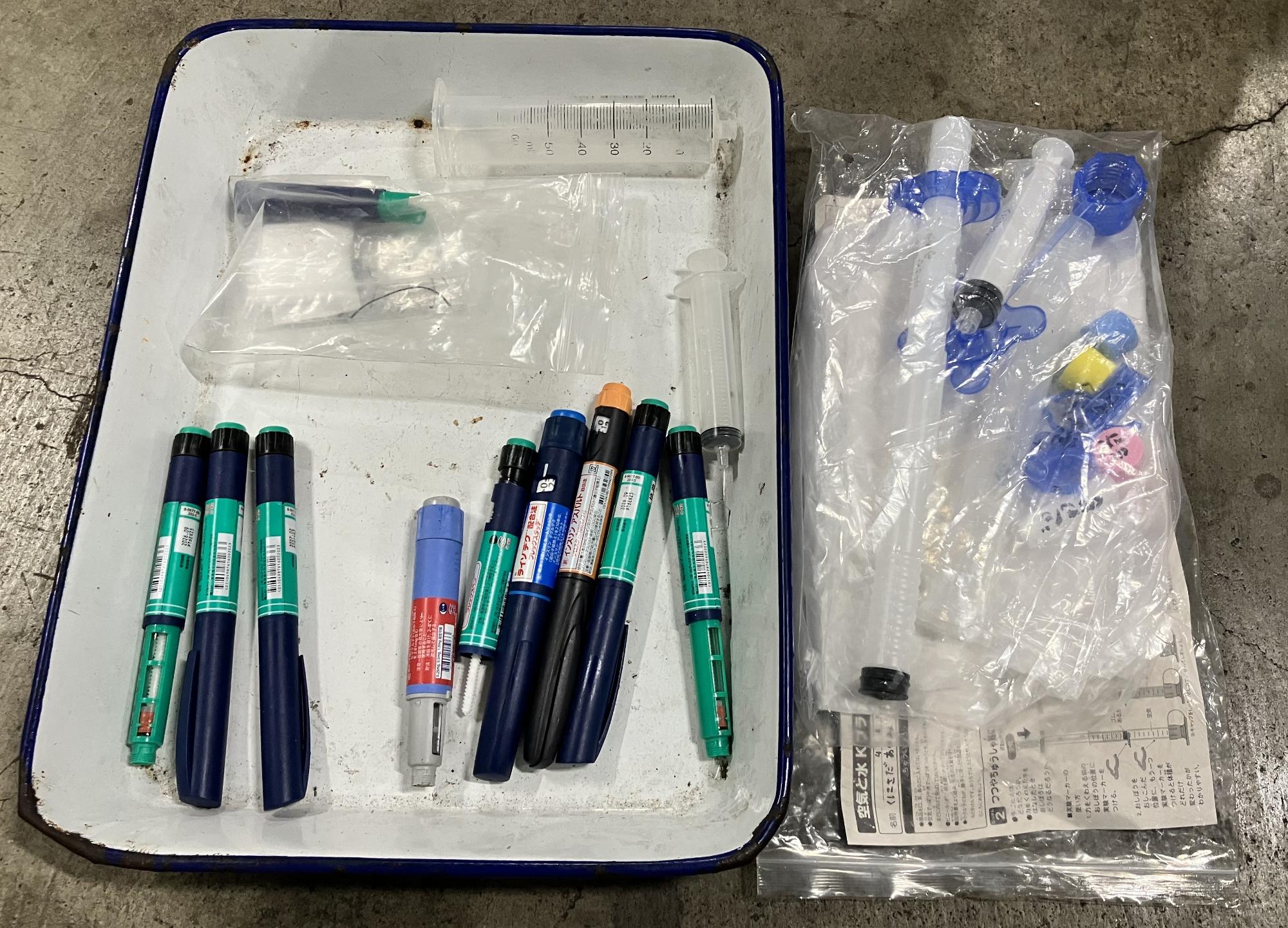 リサイクルプラに混入された注射器等の写真（令和8年5月21日）