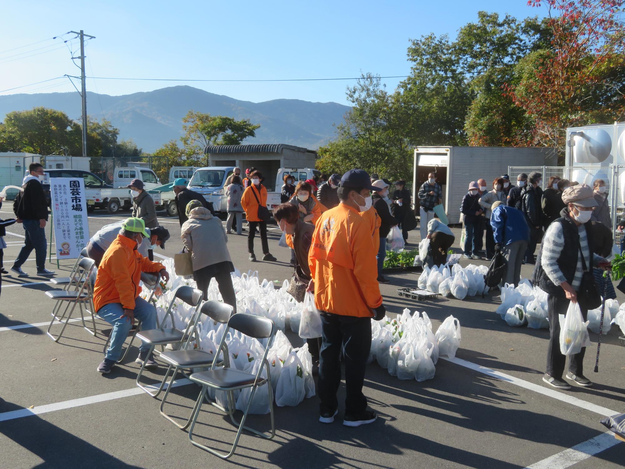 R7ふれあい農業祭（園芸市場）