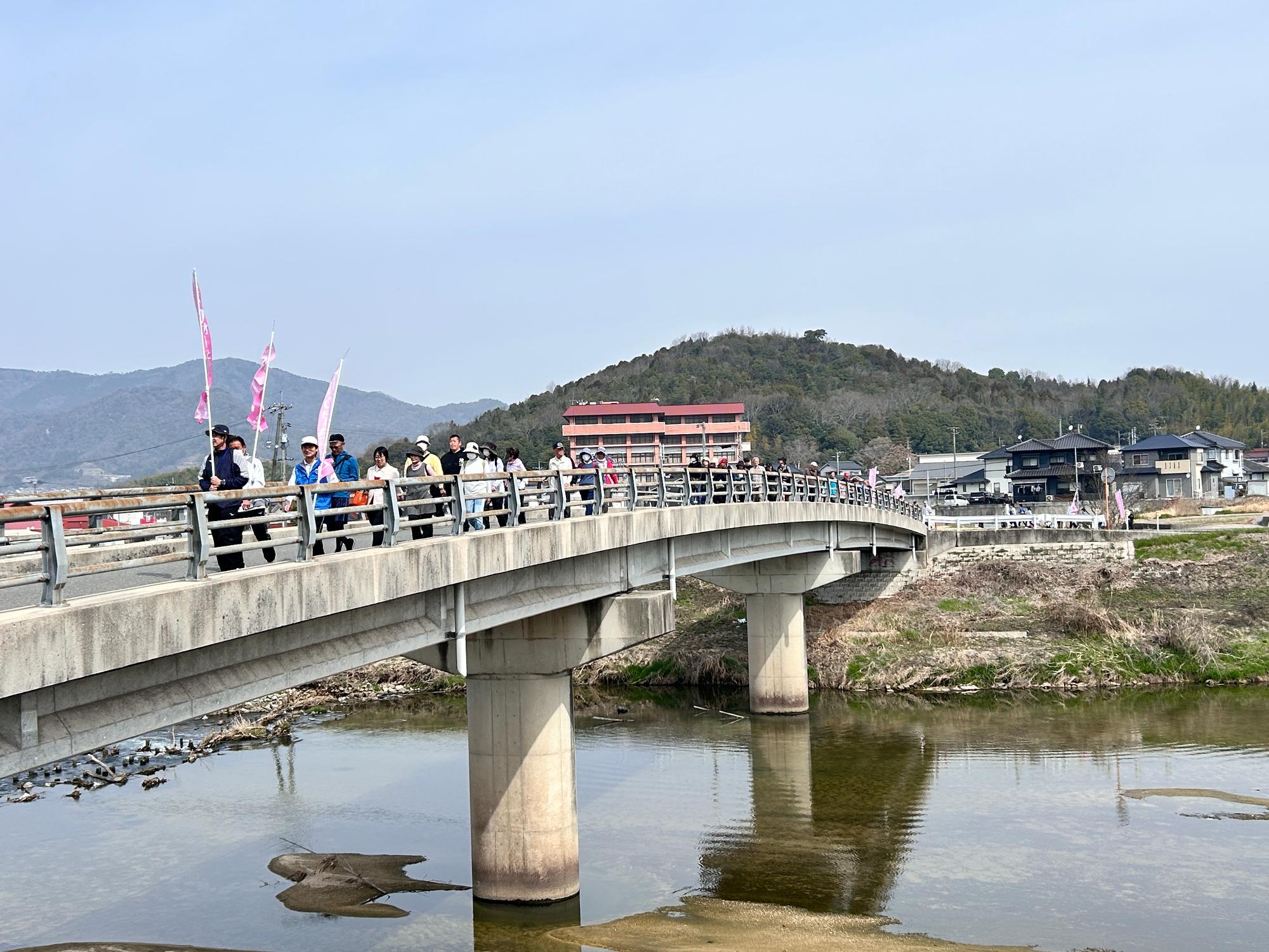 さくらウォーク（川角橋）