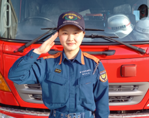 女性消防士の写真