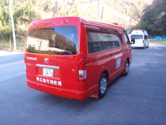 上島指揮1（指揮車）の右側面からの外観の写真