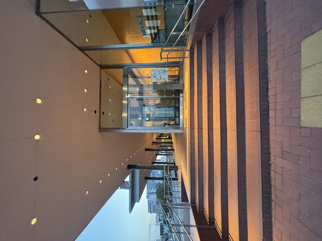 落とし物受け取り入口