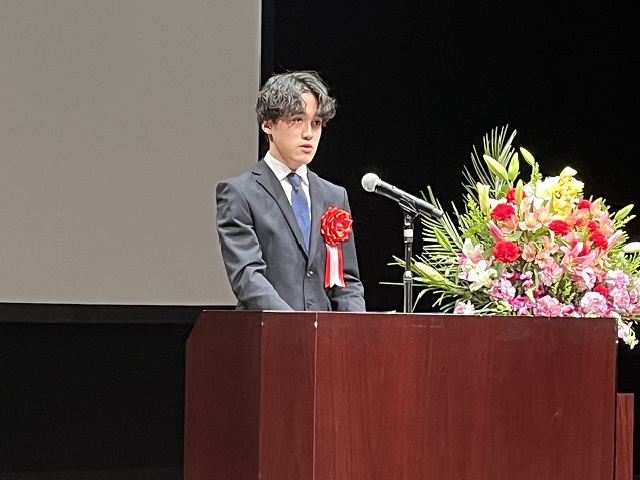 受賞者代表挨拶の様子