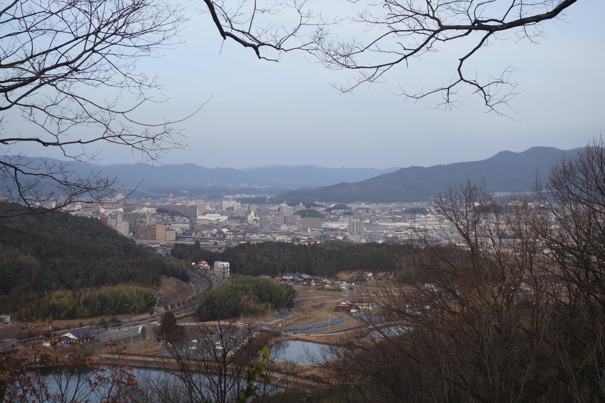 鏡山城跡頂上からの展望（北方向）